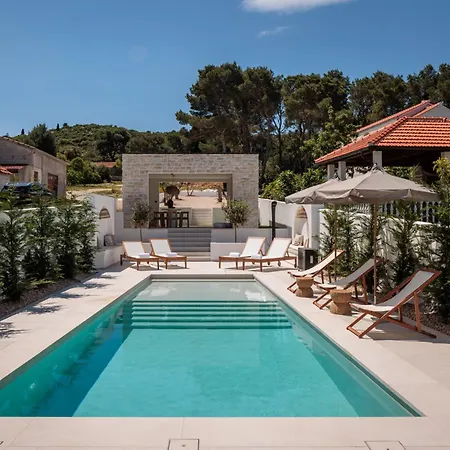 Casa Nota Villa *